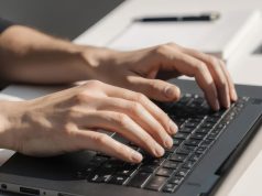 Kenapa Keyboard Laptop Tidak Bisa Mengetik? Ini Dia Penyebab dan Solusinya Keyboard laptop tidak bisa mengetik